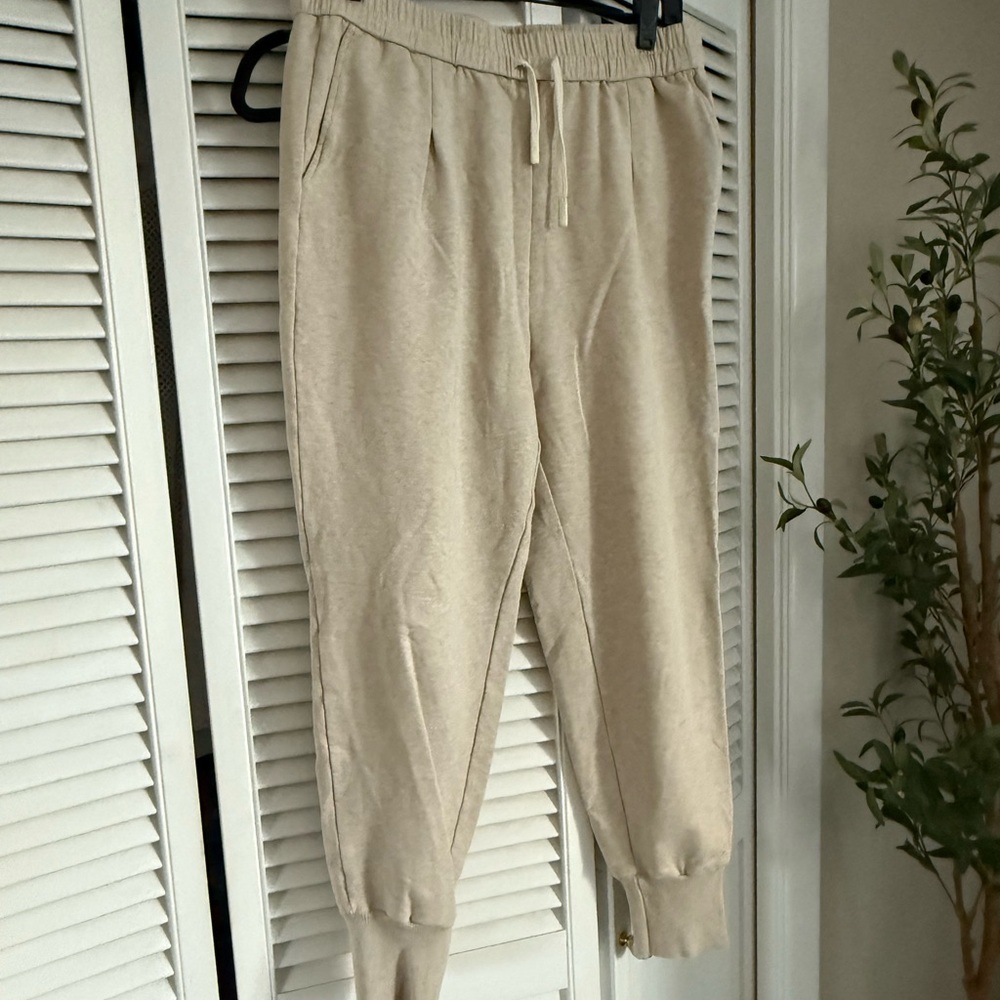 Varley Light Beige Joggers